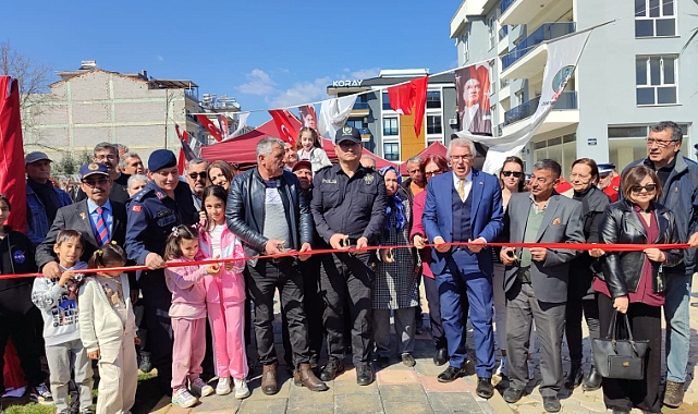 Ödemiş'te şehit polisin adının verildiği park açıldı