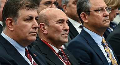 Özel, İzmir iş dünyası temsilcileriyle buluştu