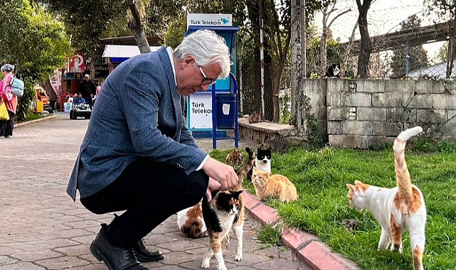 Öztekin, Sevimli Dostları Unutmadı