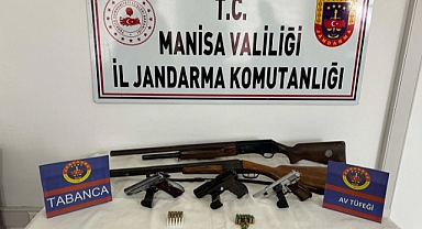 Salihli'de ruhsatsız silah operasyonunda 2 kişi  yakalandı