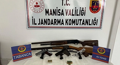 Salihli'de ruhsatsız silah operasyonunda 2 kişi  yakalandı