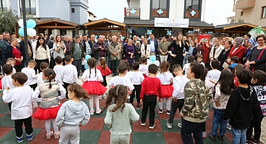 Seferihisar’da “Gündüz Çocuk  Bakımevi” ve “Oyun Sokağı” açıldı