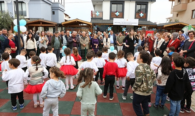 Seferihisar’da “Gündüz Çocuk  Bakımevi” ve “Oyun Sokağı” açıldı