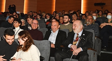 “Türk tiyatrosunda tarih yazdınız Sayın Başkan”