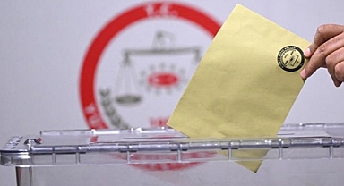 Türkiye yarın sandık başına gidiyor