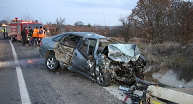 Uşak'taki trafik kazasında 1 kişi öldü, 2 kişi yaralandı