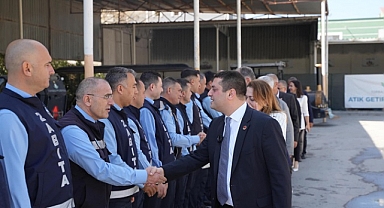 Başkan Demir belediye personelleri ile bayramlaştı