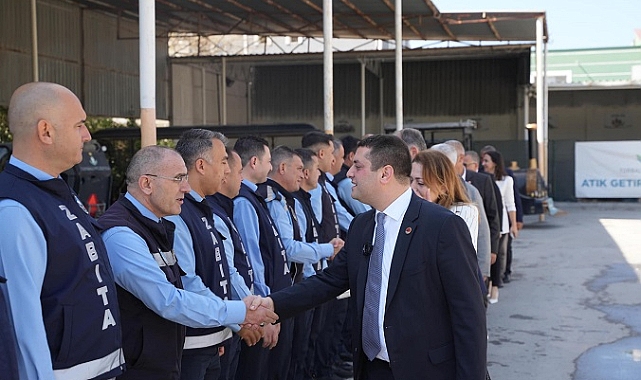 Başkan Demir belediye personelleri ile bayramlaştı