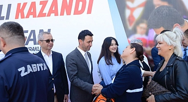 Bayraklı’da davullu zurnalı bayramlaşma