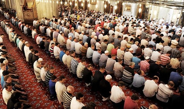 Bayram namazı saatleri açıklandı