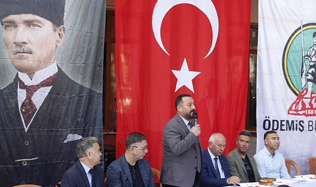 Belediye emekçilerine bayram hediyesi