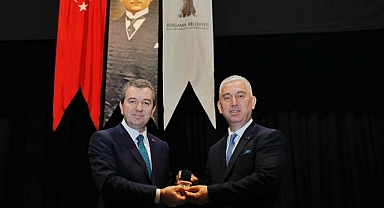 Bergama Belediyesi’nde Dr.Tanju Çelik dönemi başladı