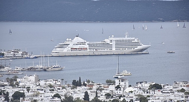 Bodrum'a sezonun ilk kruvaziyeri geldi