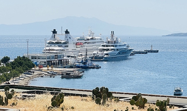 Bodrum'a "Star Legend" kruvaziyeri ile 218 yolcu geldi