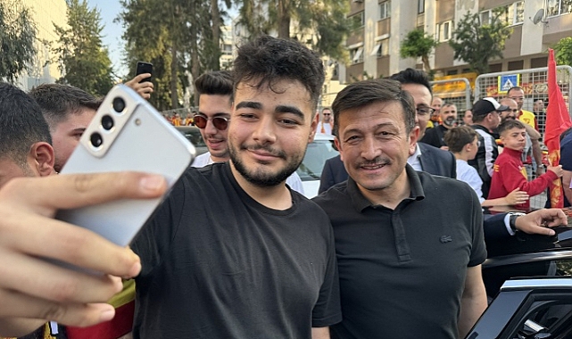 Dağ, Süper Lig'e çıkan Göztepe'yi kutladı