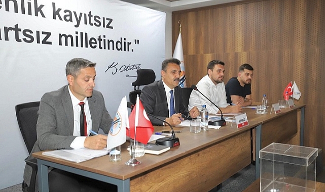 Dikili’de yeni dönemin ilk meclis toplantısı yapıldı
