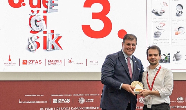 Genç tasarımcılara ödüllerini Başkan Cemil Tugay verdi