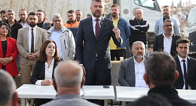 Görkem Duman, belediye personeliyle bayramlaştı
