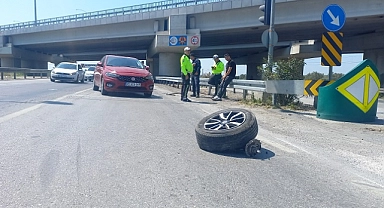 İki otomobilin çarpışması sonucu 6 kişi yaralandı