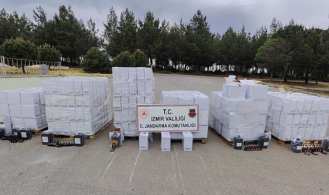 İzmir'de 8 bin 540 litre etil alkol ele geçirildi