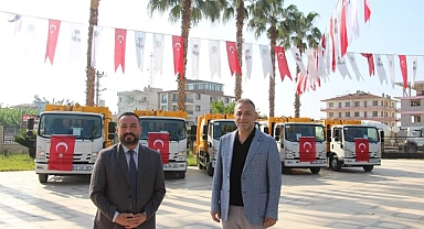 Ödemiş Belediyesi’nin temizlik filosuna  5 yeni araç eklendi