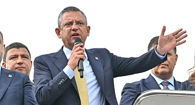 Özel, İzmir'de halk buluşmasında konuştu