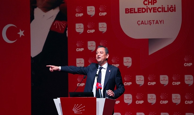 Özgür Özel'den belediye başkanlarına 'uyarı'