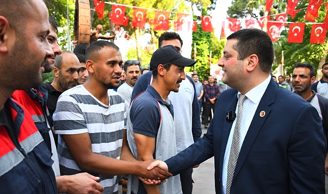 Torbalı Belediyesi 1 Mayıs’ı halaylarla kutladı