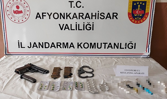 Afyonkarahisar'da uyuşturucu operasyonlarında 4 şüpheli yakalandı