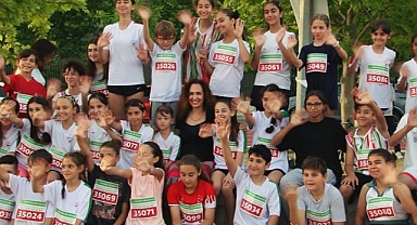 Atatürk’ün çocuklarından Karşıyaka’da 19 Mayıs yarışı