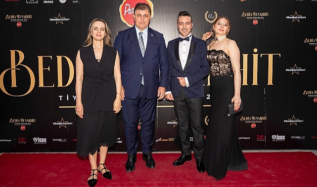 Başkan Tugay'a “Sanata Destek” Ödülü