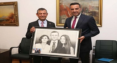 Başkan Yıldız, Özgür Özel'i makamında ziyaret etti