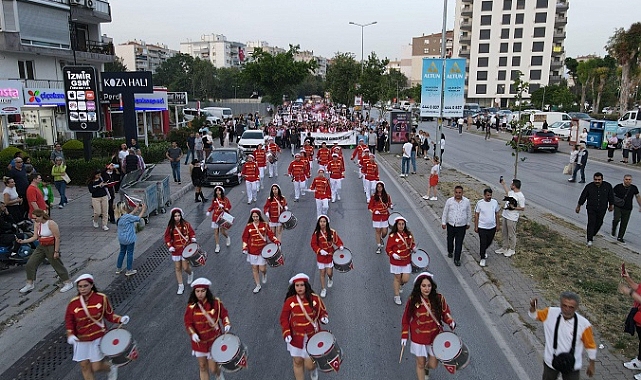 Bayraklı’da 19 Mayıs coşkusu yaşandı!