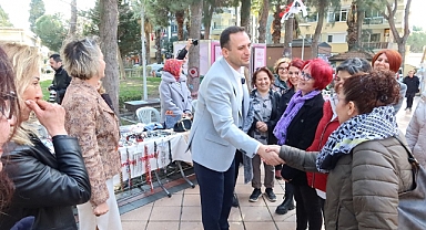 Bornova Belediyesi’nden anneler için “Hediyelik Eşya Günleri”