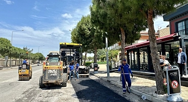 Çeşme Belediyesi Yol Bakım Ve Onarım Çalışmalarında Hız Kesmiyor