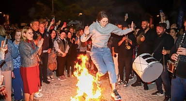 Çeşme’de Hıdırellez Şenliği coşkuyla kutlandı