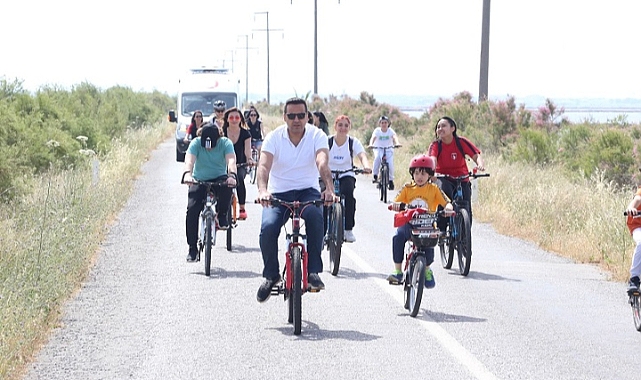 Çiğlili Bisikletseverler 19 Mayıs için Pedal Çevirdi