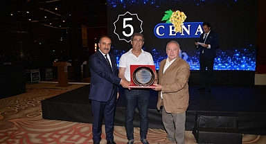 Egeli yaş meyve sebze ve meyve sebze mamulleri ihracatçılarında ödül coşkusu