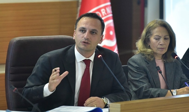 Eşki'den AK Parti'ye tepki, personele destek