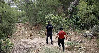 Fethiye'de kayıp kişiyi arama çalışması sürüyor