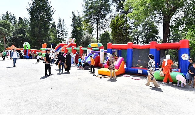 Gençlik Bayramı'nda çocuklar da doyasıya eğlendi