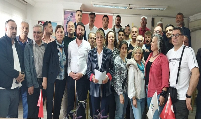 İYİ Parti İzmir'de istifa depremi