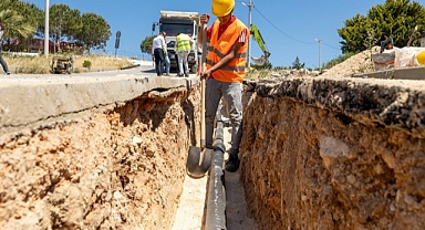 İzmir Büyükşehir Belediyesi Çeşme'nin içme suyu sorununa neşter vuruyor