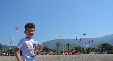 Menderes Semaları Rengarenk Olacak