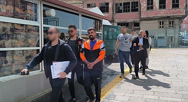 Sentetik uyuşturucu emdirilmiş peçetelerle yakalanan 3 zanlı tutuklandı