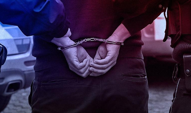Silah ticareti yaptıkları öne sürülen 4 şüpheli tutuklandı