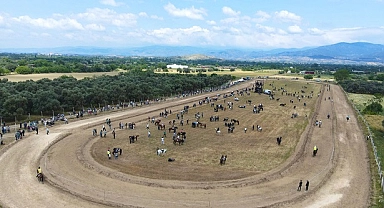 Tire'de rahvan at yarışları yapıldı