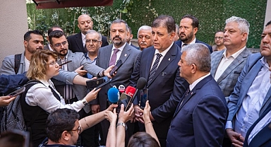Tugay'dan partilere ziyaret