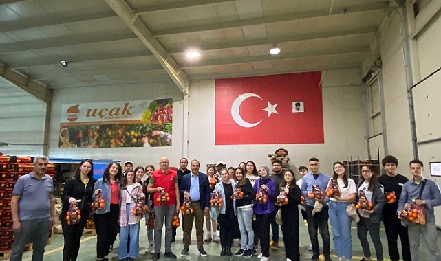 Türkiye’nin taze meyve ihracat şampiyonu Hayrettin Uçak’tan gençlere hayat dersi