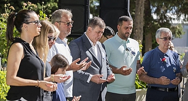 Ahmet Piriştina ölümünün 20'nci yılında kabri başında anıldı